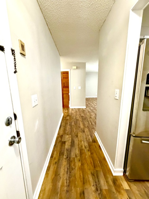1008 Creekside Way - 1